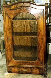 Glasvitrine alt