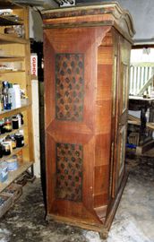 Bauernschrank alt